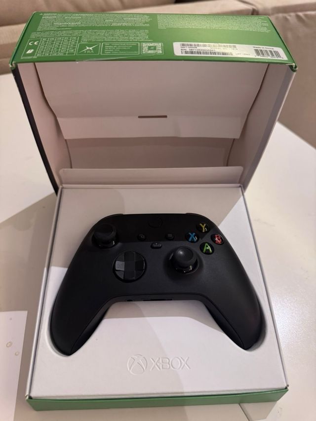 Mando Xbox Carbon Black