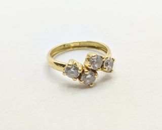 Anillo de oro de 18k circonita, 1.46 g, T-15.