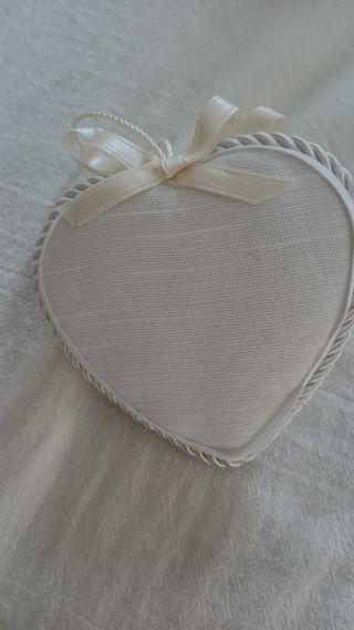 Cuore shabby chic rosa e bianco