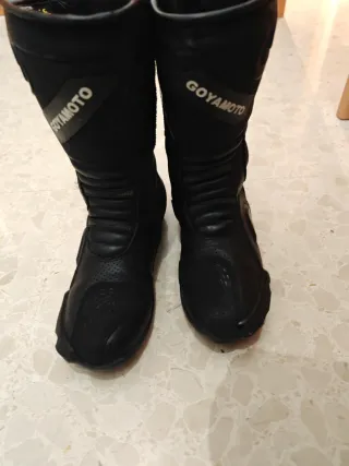 Botas de Moto GOYAMOTO Negras