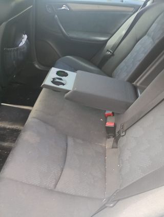 Mercedes-Benz 220 2002