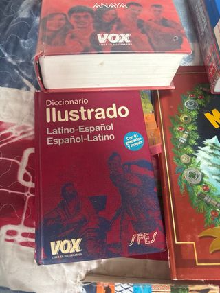 GRAN VARIEDAD DE LIBROS 