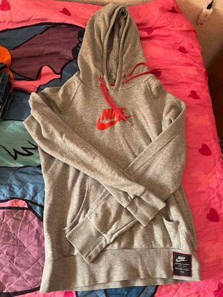 Sudadera Nike Gris con Capucha