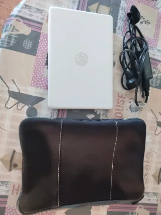 HP LAPTOP Intel Celeron N4000 4GB RAM