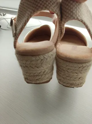 Sandalias doradas Virucci T.37