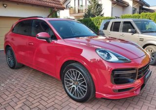 Porsche Cayenne 2021