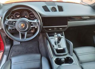 Porsche Cayenne 2021