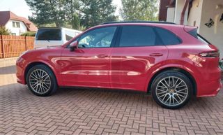 Porsche Cayenne 2021