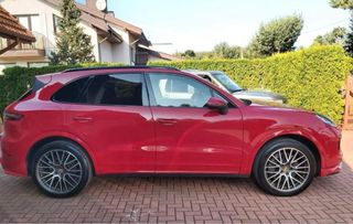Porsche Cayenne 2021