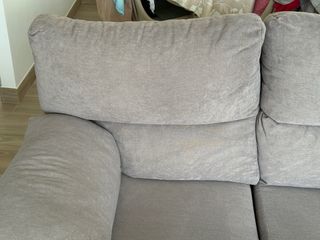 2 sofas grises de 2 plazas