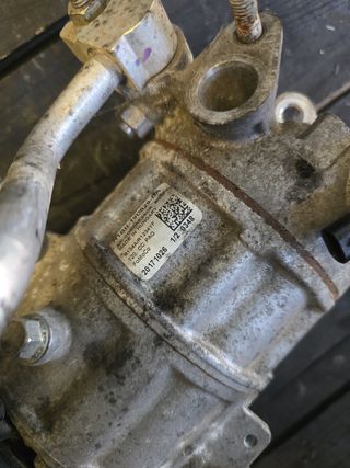 Compresor a4 b8 2012