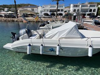 Pacific Craft 630 con Yamaha F150