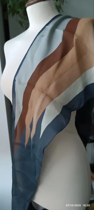 Foulard Krizia triangolare