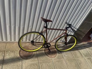 Bicicleta Fixie B-PRO + Accesorios