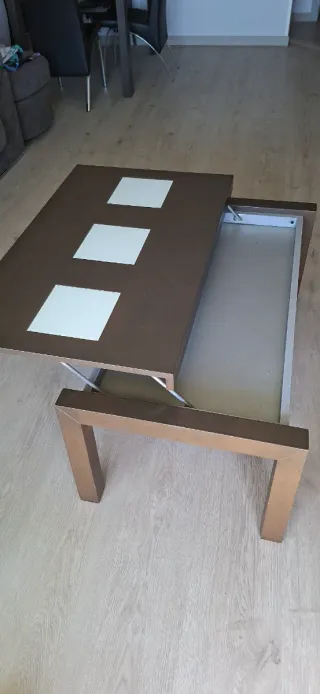 Comedor y dos mesas a juego+regalo 4 sillas.