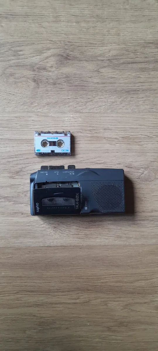 Grabadora Sanyo Talk Book