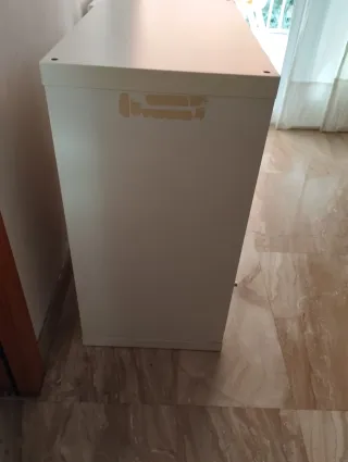 Estantería Kallax Ikea. Blanca. Con 2 Puertas