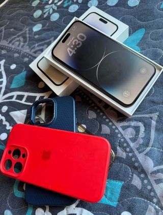 iPHONE 14 PROMAX Incluye su funda