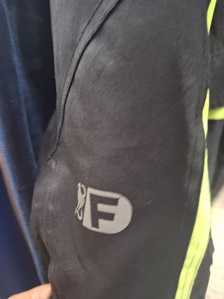Chaqueta de moto FREEDAY con protectores
