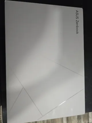 Portátil Asus Zenbook OLED precintado