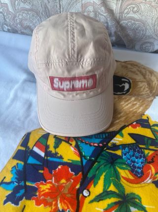 Gorra Supreme Rosa