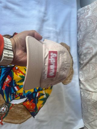 Gorra Supreme Rosa