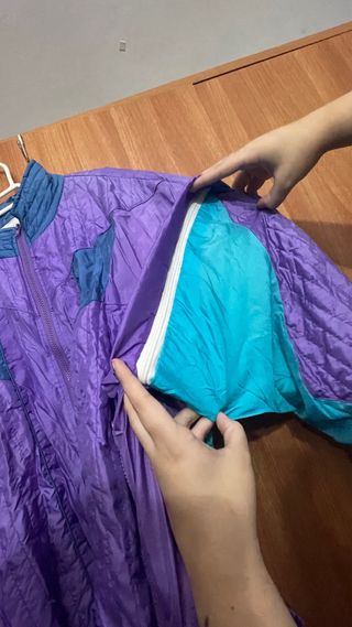 Chándal años 90 morado y turquesa