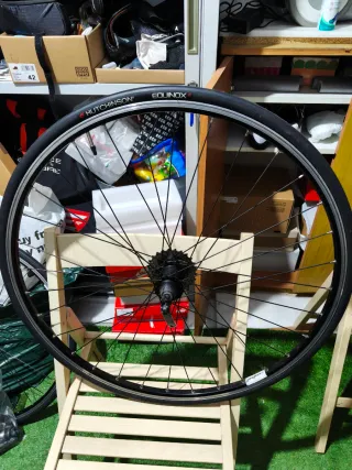 Par de Ruedas Bici Carretera B-Twin  Aero. Nuevas