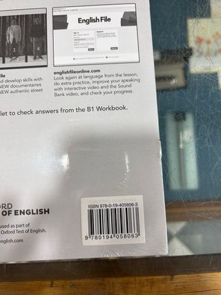 English File 4th Edition B1. Student's Book and...