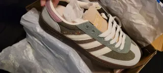 Zapatillas Adidas Spezial Verde y Rosa