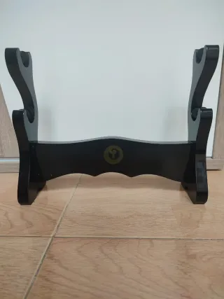 Katanero de Mesa para dos katanas.