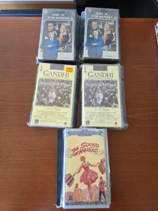 Lote 5 Películas VHS: Hitchcock, Gandhi y más