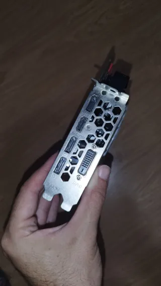 Tarjeta Gráfica MSI GeForce GTX 1080 ARMOR 8G OC