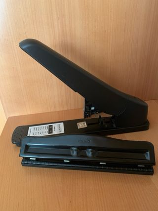 Grapadora y perforadora Rapesco Modelo S5