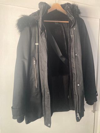 Chaquetón impermeable Zara mujer Talla M