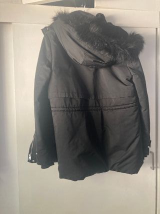 Chaquetón impermeable Zara mujer Talla M
