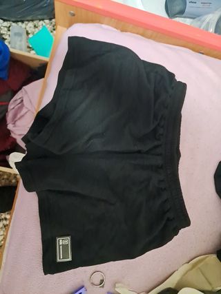 Pantalón corto negro Talla M