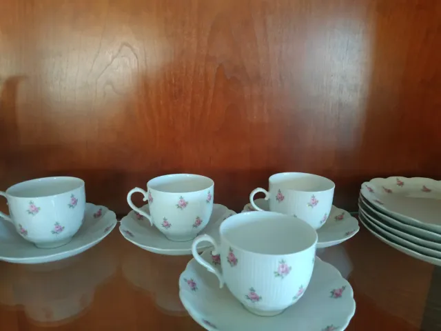 Juego de café porcelana flores rosas