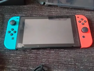 Nintendo Switch Azul y Rojo