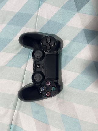 Mando PS4 Sony Negro.PRECIO NEGOCIABLE 