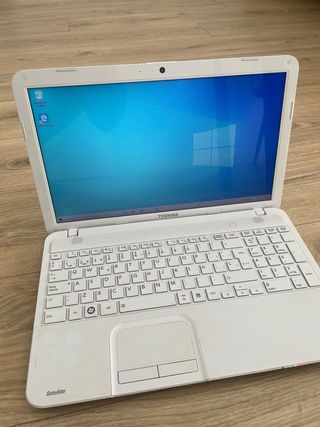 Portátil Toshiba Satellite C855-12R