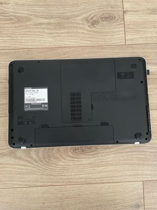 Portátil Toshiba Satellite C855-12R