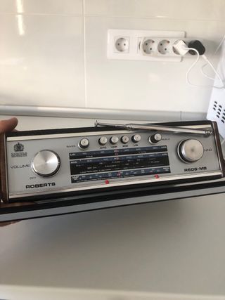 Radio vintage Roberts. Funciona. 