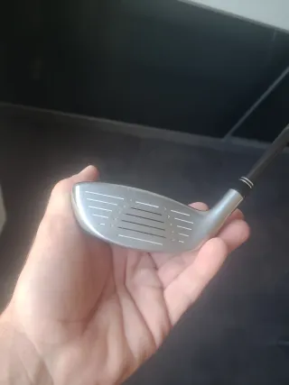 Palo de golf híbrido King Cobra Baffler TWS