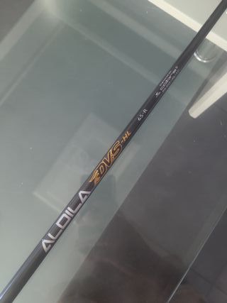 Palo de golf híbrido King Cobra Baffler TWS