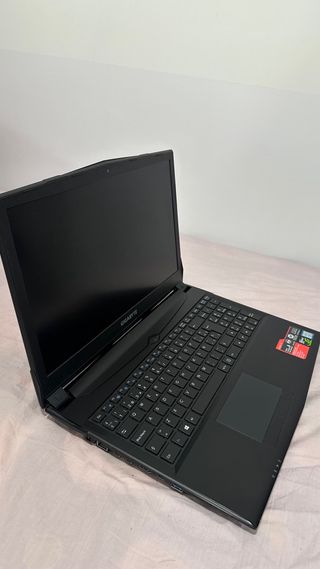 Portátil Gigabyte Sabre 15 Negro