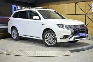 Mitsubishi Outlander   2.4 PHEV Kaiteki Auto 4WD 