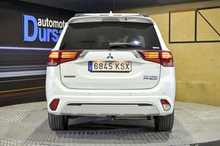 Mitsubishi Outlander   2.4 PHEV Kaiteki Auto 4WD 