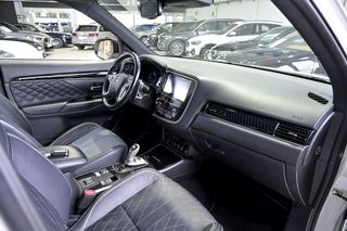 Mitsubishi Outlander   2.4 PHEV Kaiteki Auto 4WD 