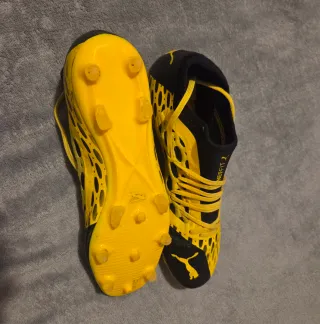 Botas de fútbol Puma Talla 45